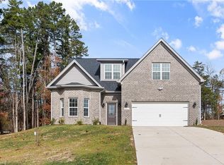1885 Paragon Dr, Winston Salem, NC 27127