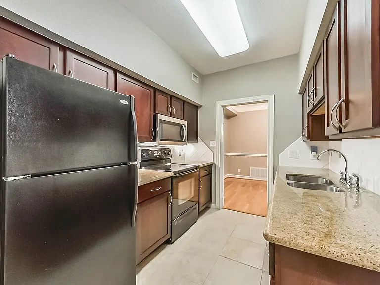 2700 Revere St #127 — Photo 15