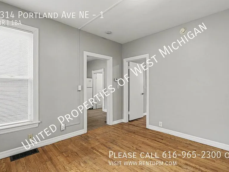 1314 Portland Ave NE #1 — Photo 4
