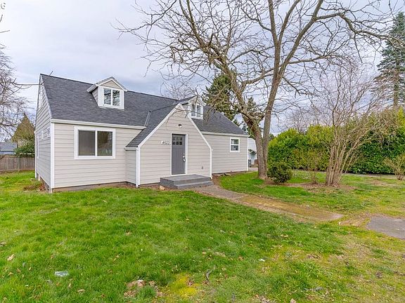 2nd image of 4623 NE Sumner St