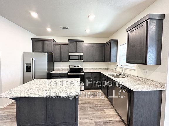 3rd image of 1079 S Benchmark Ln #2
