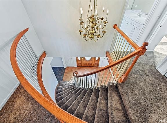 4th image of 9059 Stone Hollow Ct