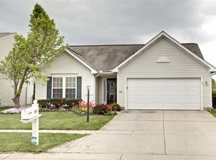 335 W Pugh Dr, Springboro, OH 45066