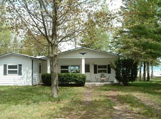 1444 Nicolet Dr, Cheboygan, MI 49721