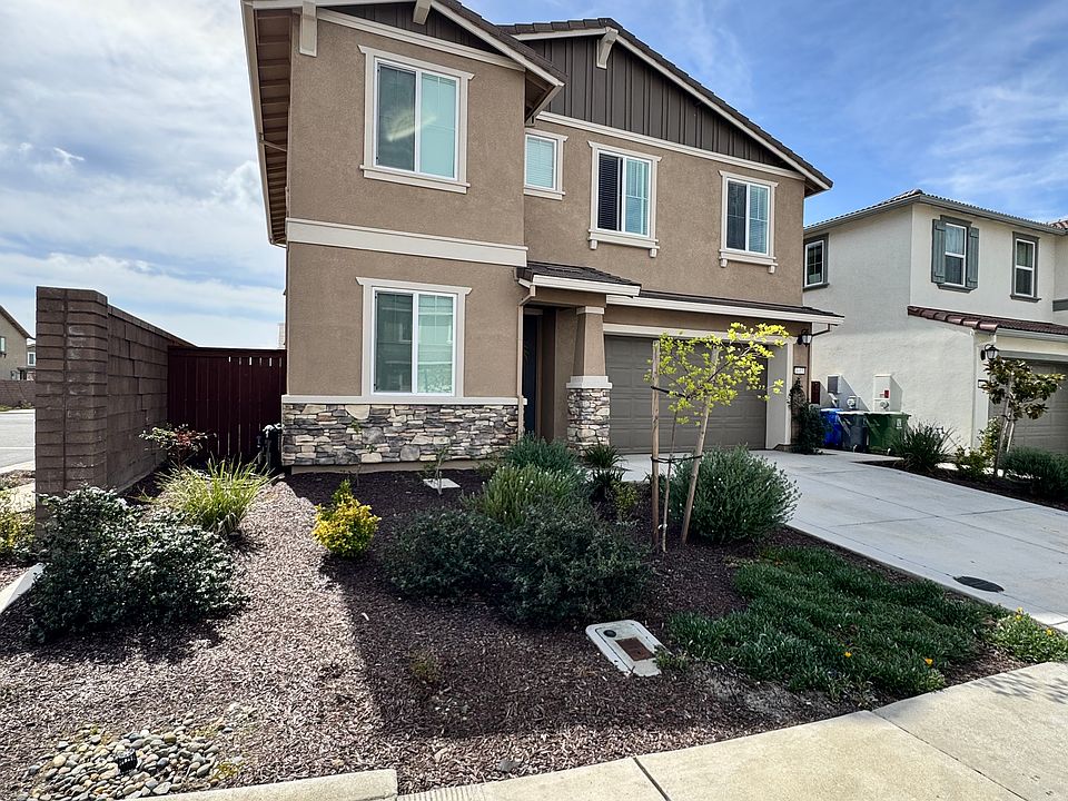 1st image of 4413 Sanderson Dr