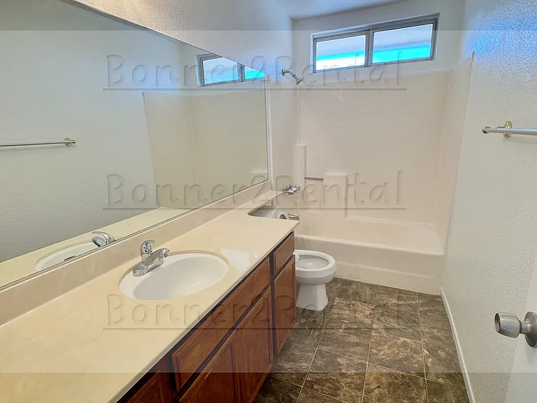 1854 Loreto Gln — Photo 11