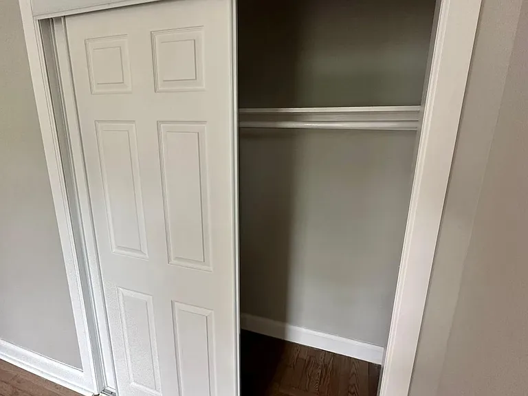 151 Howard Ave #2R — Photo 9