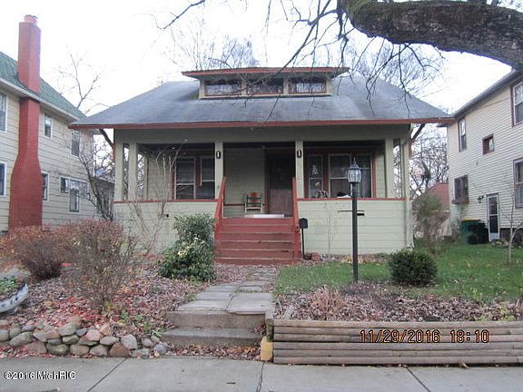 3rd image of 106 Union St N