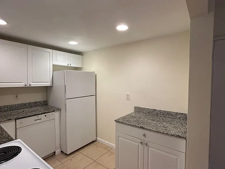 480 NW 20th St #3050 — Photo 5