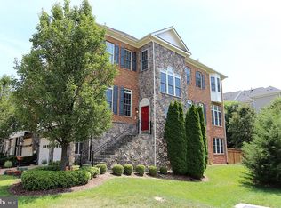 43685 Lees Mill Sq, Leesburg, VA 20176