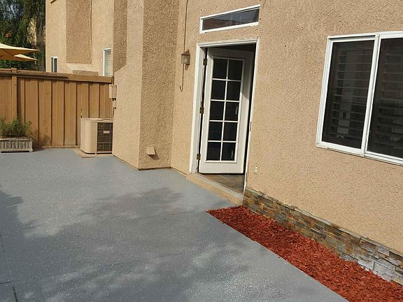 3rd image of 16346 Deerpath Ln