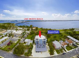 208 S Lakeside Dr APT 202, Lake Worth Beach, FL 33460
