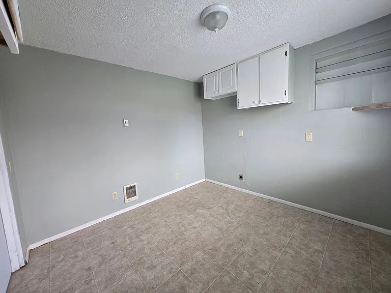 29866 Carol Ave — Photo 2