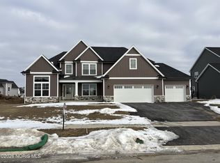 120 Old Dover Rd, Perrysburg, OH 43551