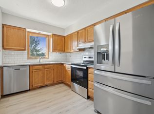 2263 9th St, Coralville, IA 52241