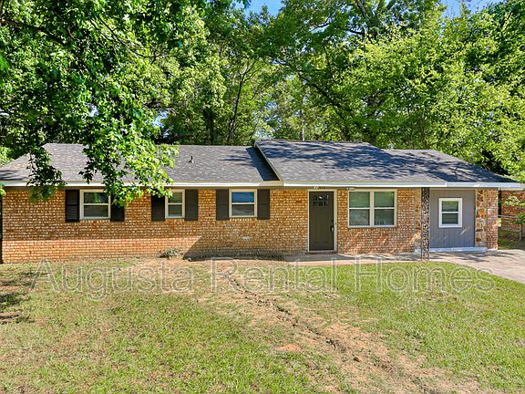 2nd image of 1913 Collierwood Way