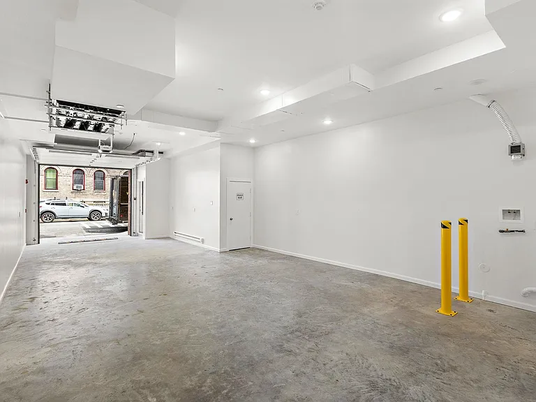 153 New York Ave #1 — Photo 25