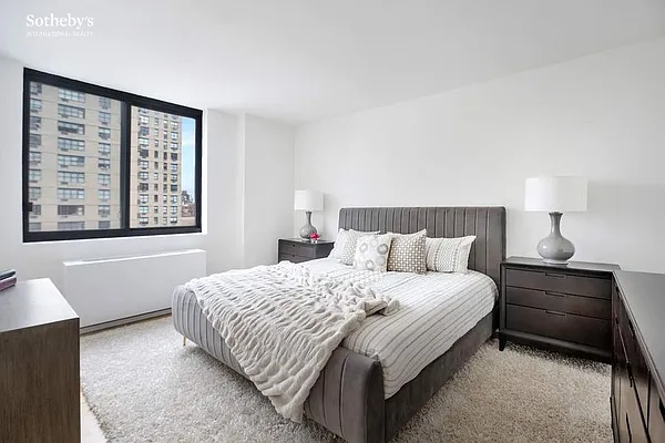 Sold by Sotheby's International Realty | media 7