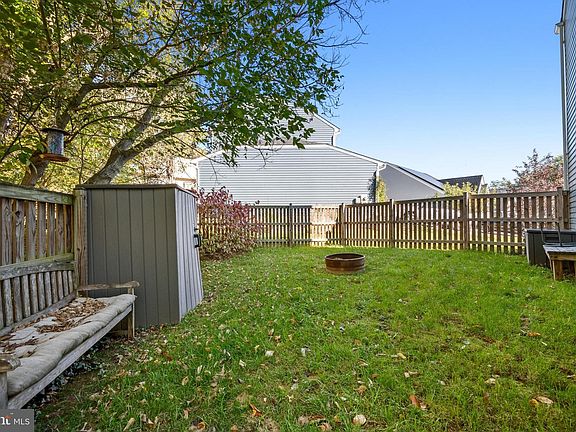 4th image of 130 Village Cir