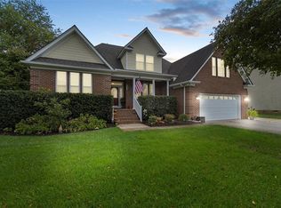 177 Riversedge Dr, Moyock, NC 27958