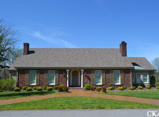1136 Stirling Dr, Danville, KY 40422