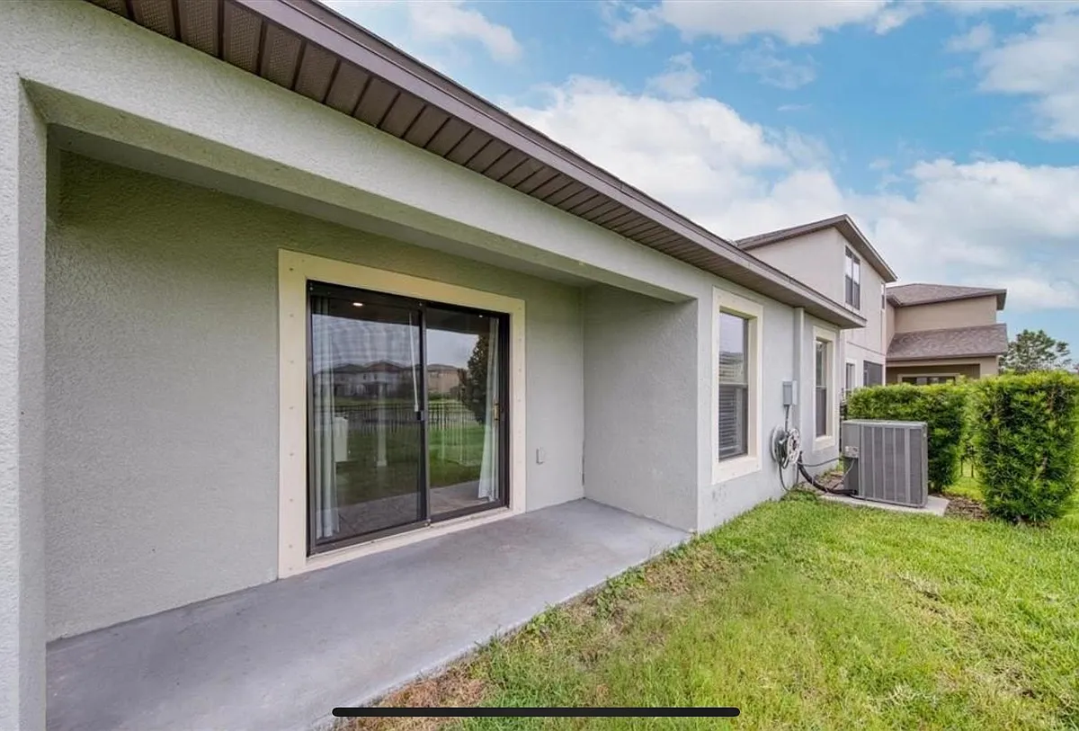 Building Photo - 10124 Newminster Loop