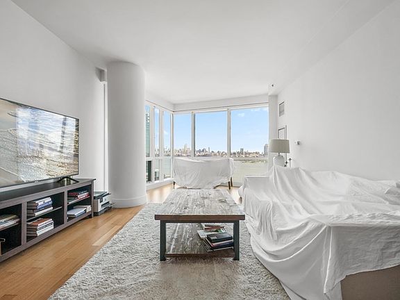 2nd image of 77 Hudson St APT 2606