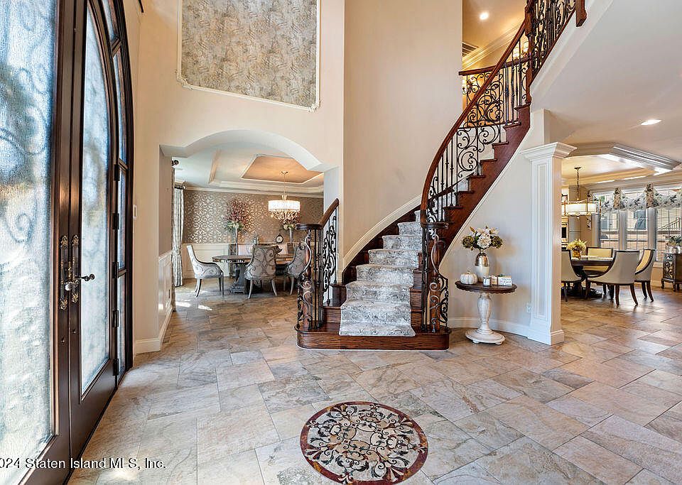 25 Leonello Ln, Staten Island, NY 10307 | Zillow