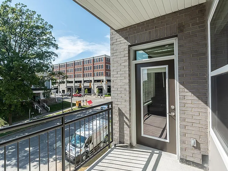 The Bentley Apartments — Photo 94