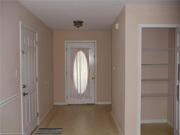 2nd image of 402 Ohio St