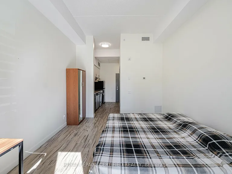 77 Leland St #108 — Photo 13