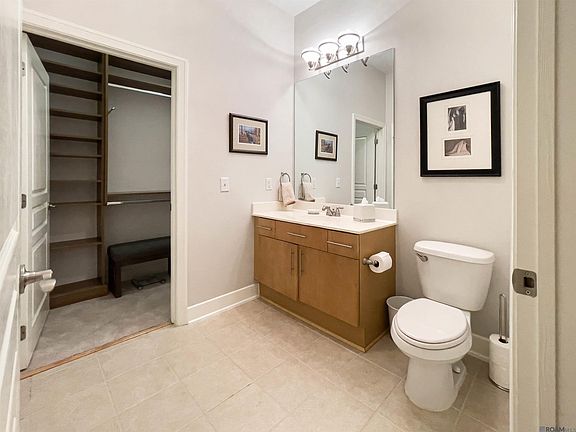 3rd image of 7707 Bluebonnet Blvd APT 408