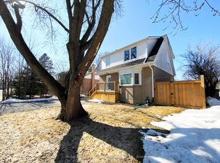 94 W 32nd St #2, Hamilton, ON L9C 5G9