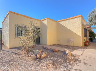 100 W Calle Del Tiempo, Green Valley, AZ 85614