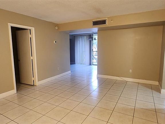 3rd image of 8650 SW 133rd Avenue Rd