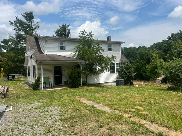 21646 Seneca Trl S, Union, WV 24983