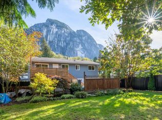 37963 Magnolia Cres, Squamish, BC V8B0X7