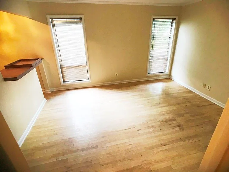 693 Serramonte Dr — Photo 5