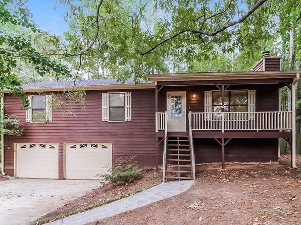 2989 Fetlock Dr SW