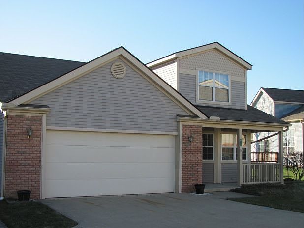 2nd image of 8694 Foxwood Ln