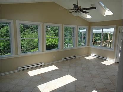3rd image of 3129 Lamar Dr
