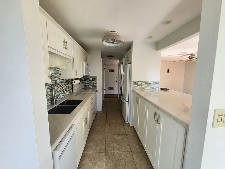 3057 Poipu Rd #B7 — Photo 4