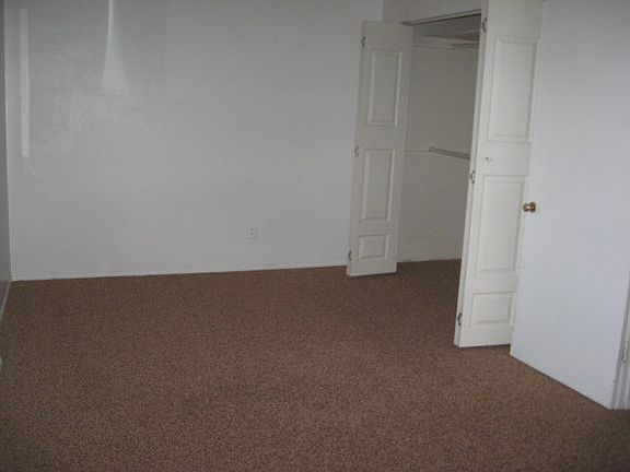 4th image of 1586 Stanger Dr