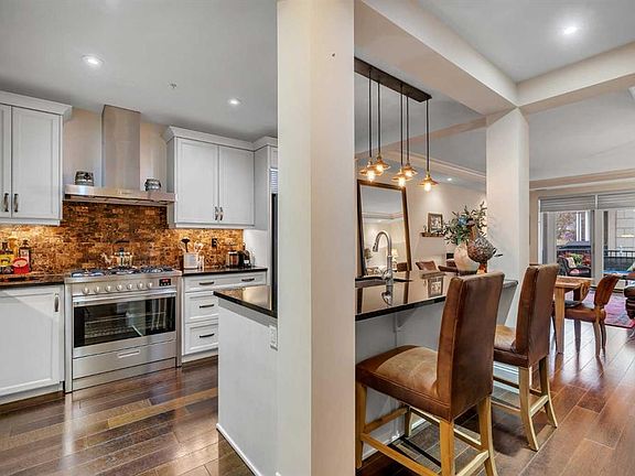 5th image of 121 S Quarry Way SE #105