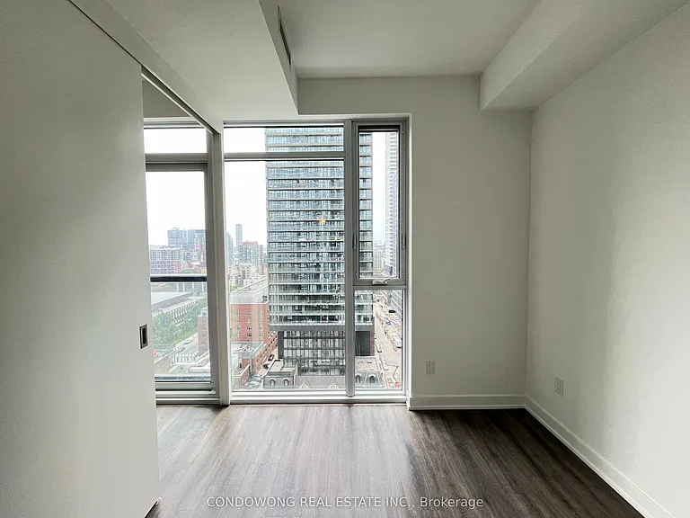 65 Mutual St #1503 — Photo 5