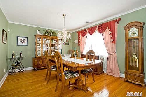 4th image of 1132 Admont Ave