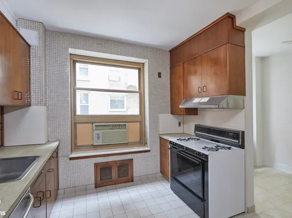 15 West 81st Street image 6 of 20