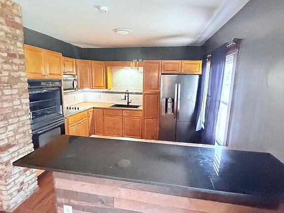 5th image of 4506 Behrwald Ave