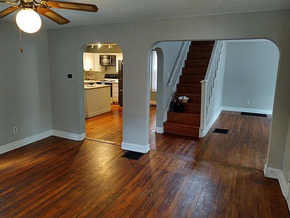 3rd image of 1523 Elmwood Ave