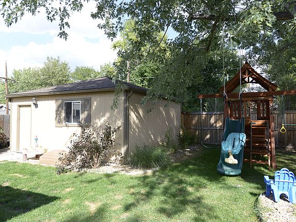 3rd image of 1701 E Cornell Ave